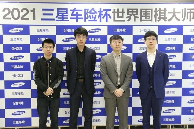 第62分钟，加克波胸部摆渡给索博斯洛伊弧顶远射打偏了。